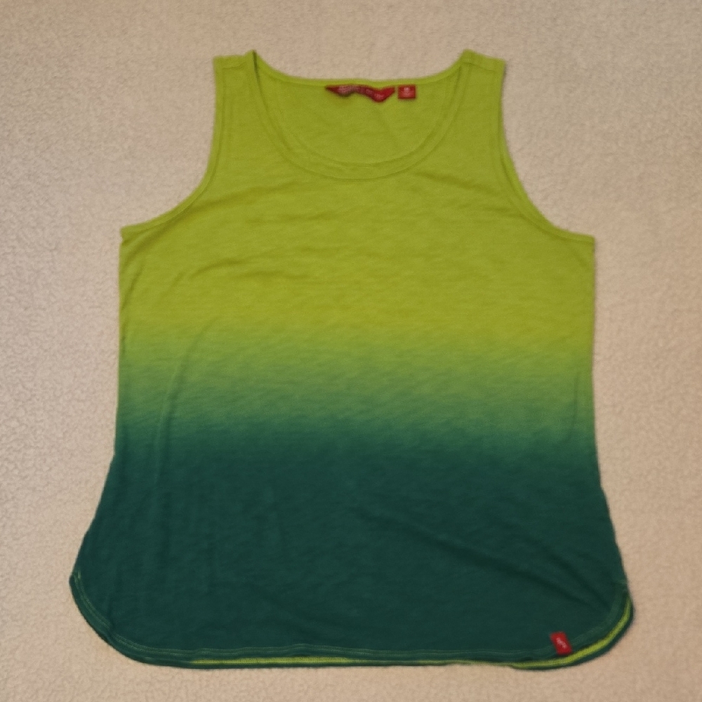 ❤️‍🔥❤️‍🔥❤️‍🔥Eastern Mountain Sports Lime Green Ombre Tank Top